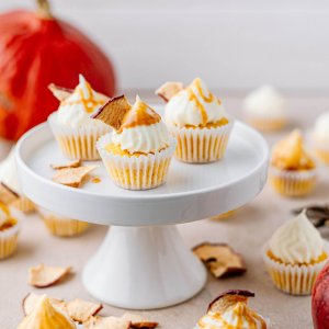 Apfel-Kürbis Cupcakes mit Karamell